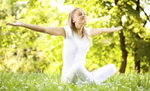 happy-woman-field-istock-518x315